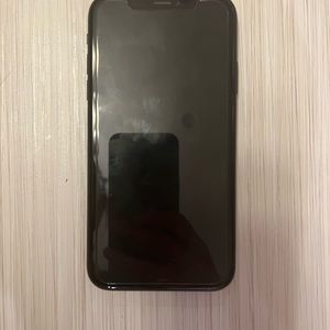 Black iPhone XR 128g - factory unlocked - mint condition